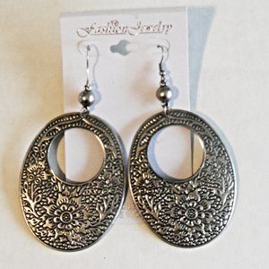 NEW - Silver Tone Antique Oval Floral Earrings